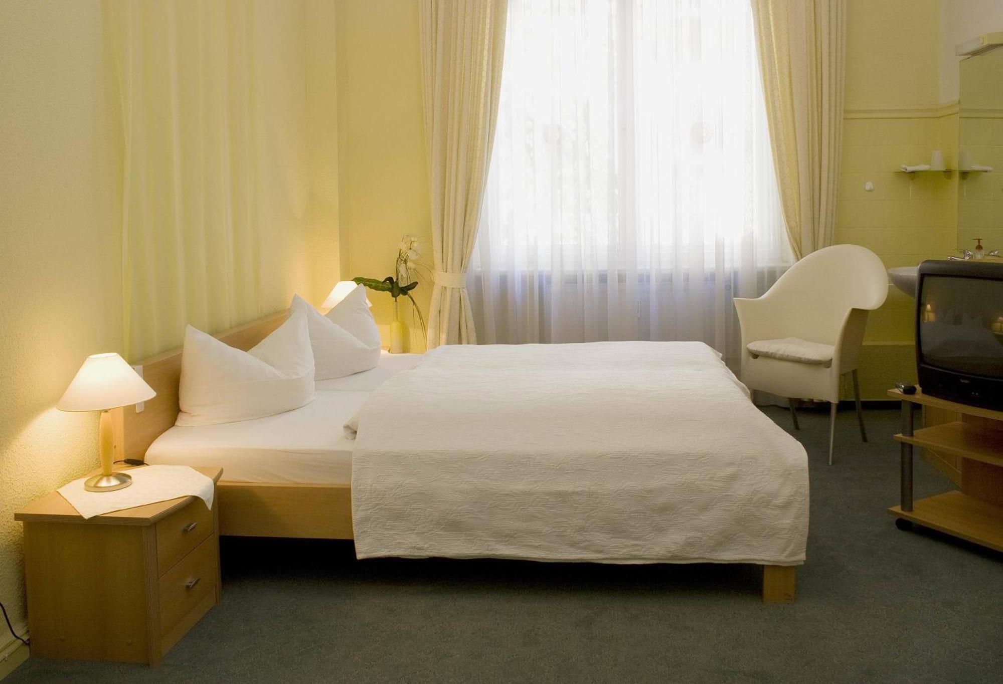 Hotel Pension Senta Βερολίνο Εξωτερικό φωτογραφία